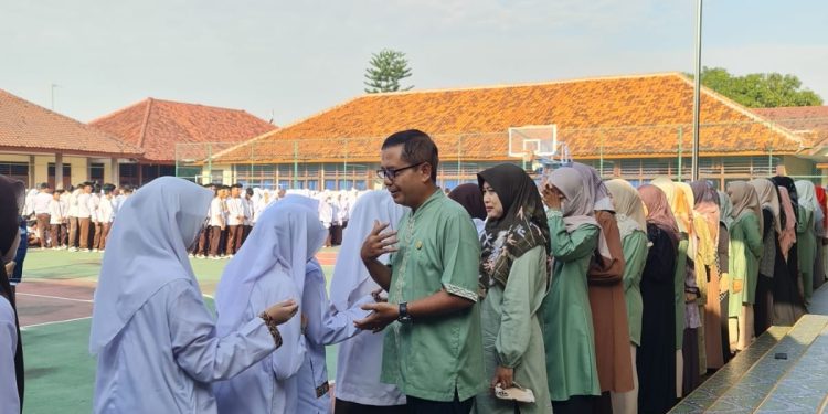Rasa Persaudaraan Dan Pererat Silaturahmi SMKN 1 Telagasari Gelar Halal Bihalal di Sekolah