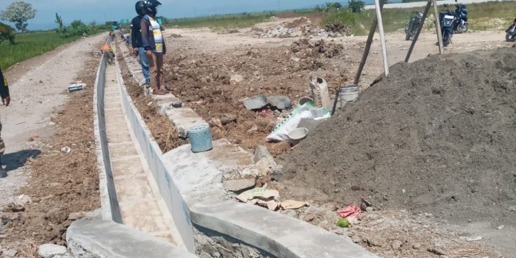Oknum Perangkat Desa Diduga Hentikan Proyek BBWS