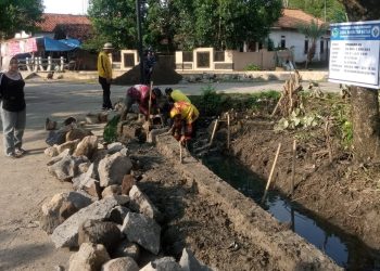 Desa Rambatan Wetan Bangun SPAL Realisasi DD Tahap Satu