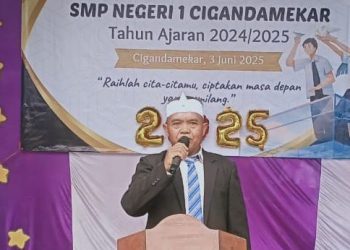 SMPN 1 Cigandamekar Lepas Siswa Siswinya