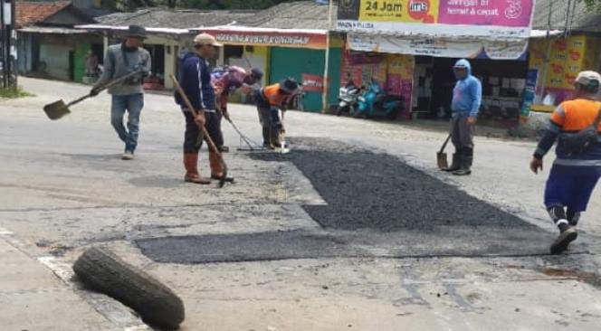 Warga Apresiasi Pemkab Indramayu Lakukan Pemeliharaan Berkala Jalan Sindang Pecuk