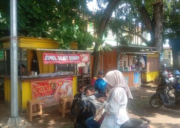 Pedagang Kaki Lima di Ruas Jalan Arif Rahman Hakim Resah, Katanya Akan Digusur