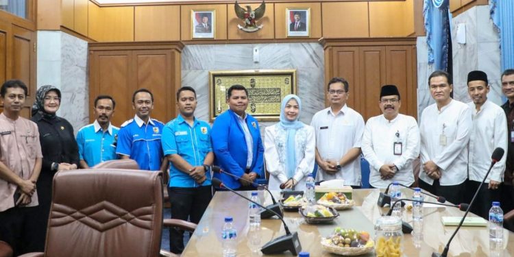 Bupati Serang Ratu Zakiyah Ajak KNPI Edukasi Masyarakat terkait Penanganan Sampah