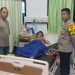 Kapolsek Subang Kota AKP Endang Suganda, Jenguk Korban Pembancokan Genk Motor ke RS. Ciereng